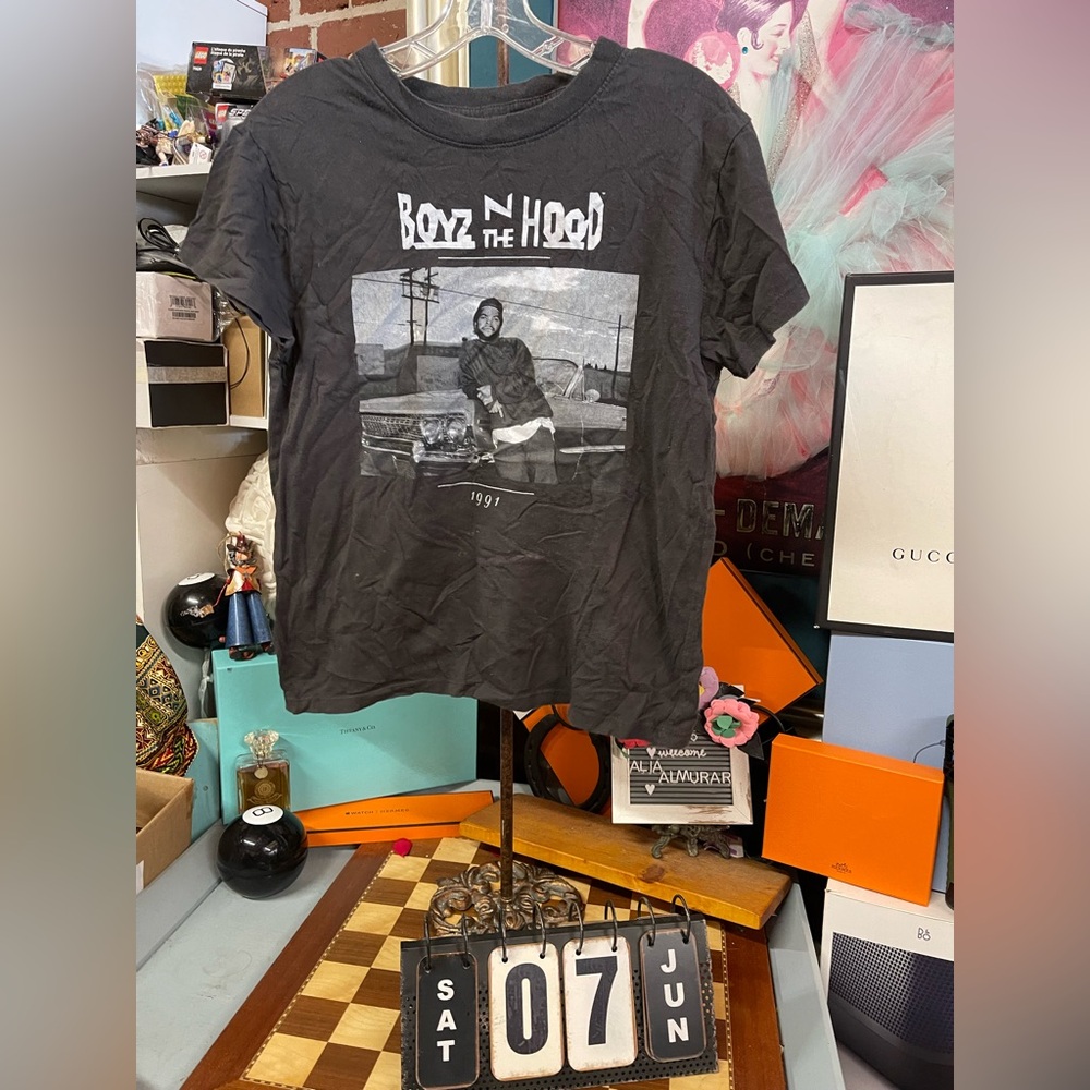 Boys n hood 
Crop top